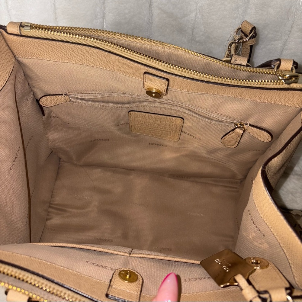 Coach Beige Leather Tote Bag  Coach Linud crossbody tote - Picture 6 of 6